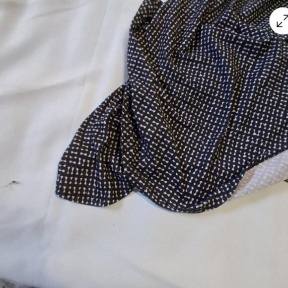 Apt. 9 Womens PXL‎ Sleeveless Tank Top Black White Print Stretchy Round Neck A29 - Picture 9 of 9